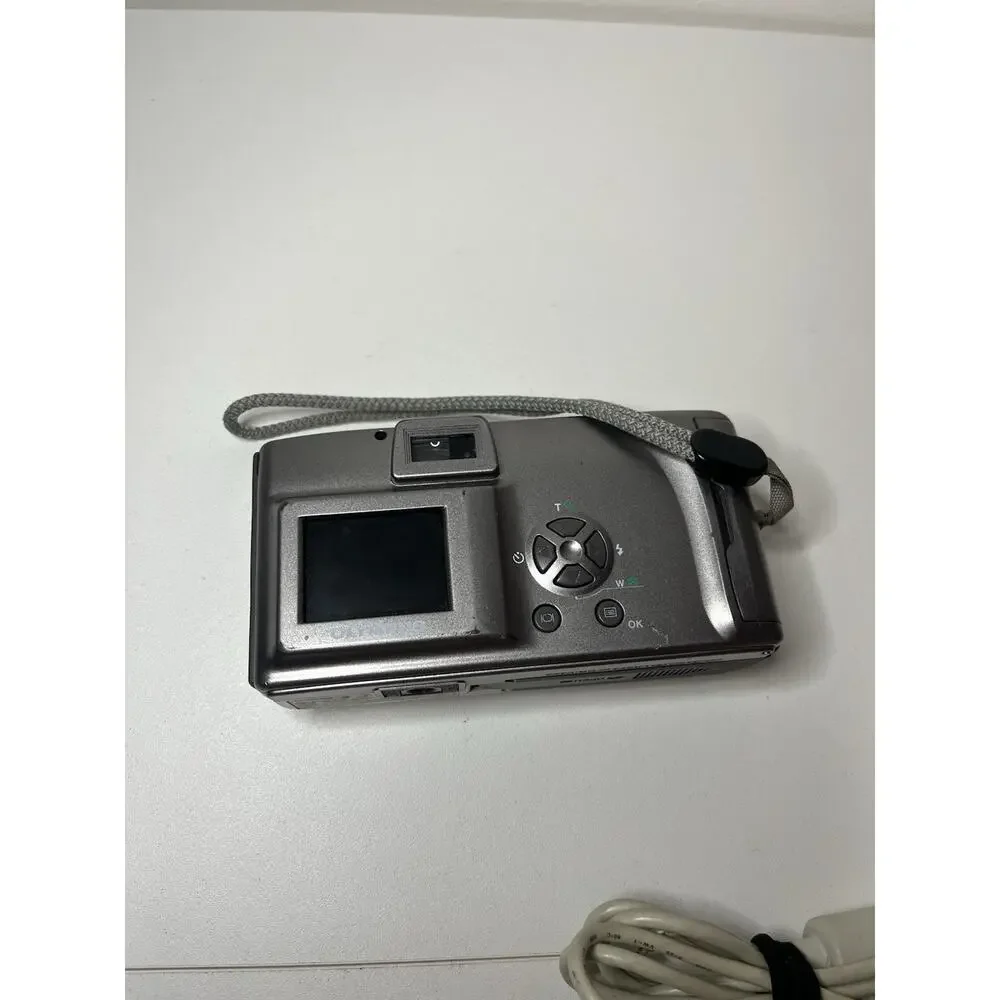 Vintage Olympus Camedia D-380 2.0MP Digital Camera 2002 Y2K Retro W Case Charger